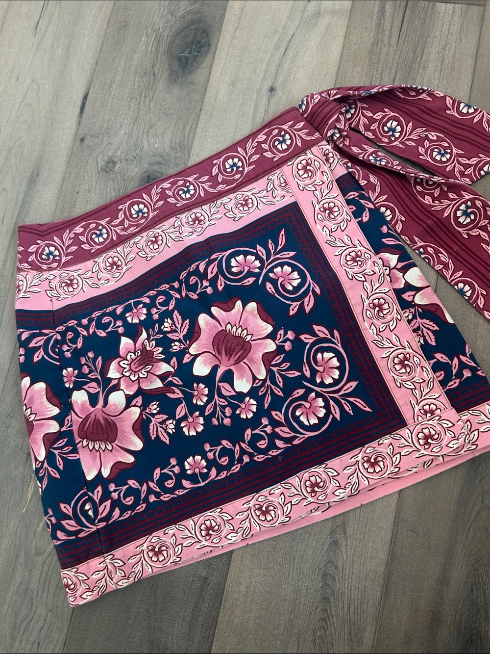 Farm Rio Aikina Skirt - Picture 3 of 4